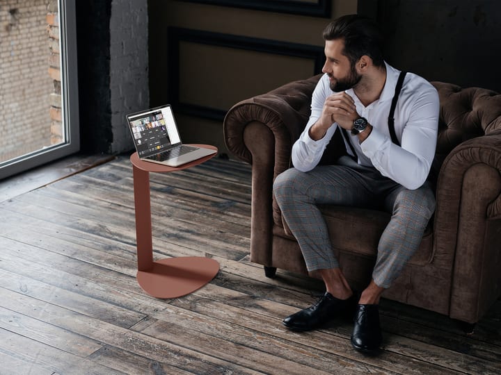 BDI Bink 1025 clay laptop table lifetsyle 2 1500x1350