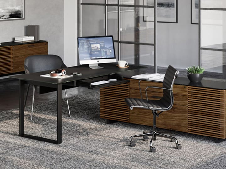 Corridor L Desk pr BDI