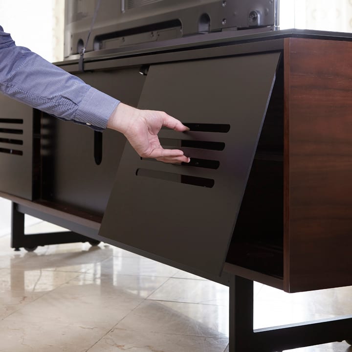 Corridor Media Console BDI detail 3 C