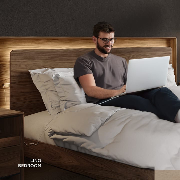 Linq bedroom boy apartment